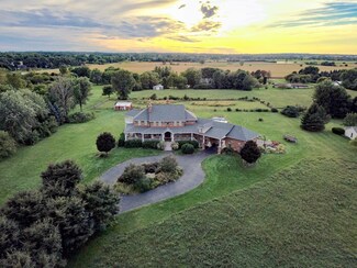 9211 Cantering Ln, Union, IL 60180