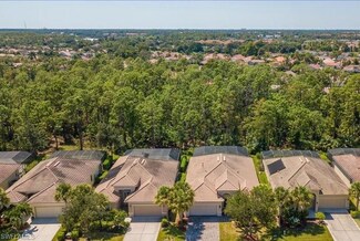 8198 Valiant Dr, Naples, FL 34104