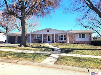 1018 N 1st St, Seward, NE 68434