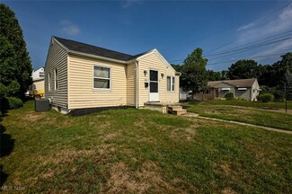 2086 Sycamore St, Akron, OH 44301