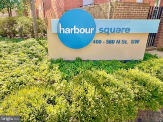 520 N St SW Unit S232, Washington, DC 20024