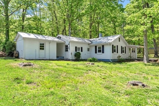 3012 Chase Ct, Salem, VA 24153