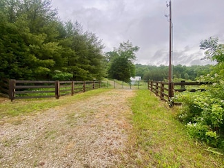 34292 State Route 41, Peebles, OH 45660