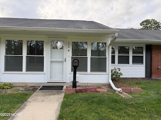 664D Plymouth Dr, Lakewood, NJ 08701