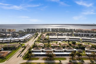 4213 SE 19th Ave Unit 205, Cape Coral, FL 33904