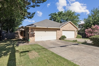 235 S Briery Rd, Irving, TX 75060