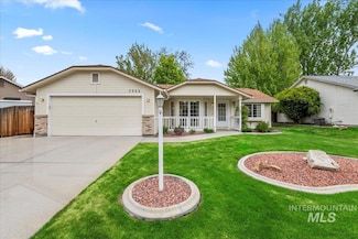 7332 W Devonwood Dr, Boise, ID 83714
