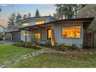 152 4th St, Lake Oswego, OR 97034