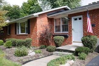 5891 Kamner Dr, Clarence Center, NY 14032