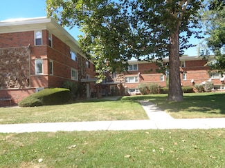 6834 W Lode Dr Unit 1B, Worth, IL 60482