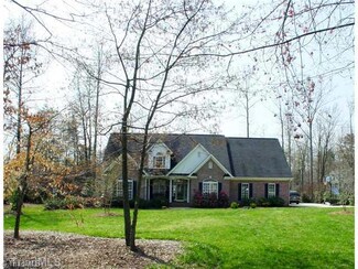 8403 Point Oak Dr, Colfax, NC 27235