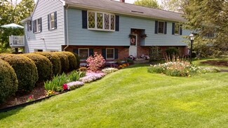 27 Woodrow Ave, Haverhill, MA 01830