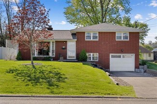 819 Westview Dr, Belpre, OH 45714