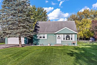 7206 Blackstone Ave, Justice, IL 60458