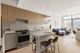 3 Court Square Unit 533, Long Island City, NY 11101