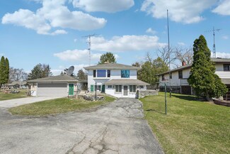 4928 Bonnieview Ln, Hubertus, WI 53033