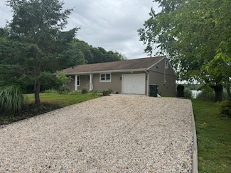 3175 Kenneys Rd, Southold, NY 11971