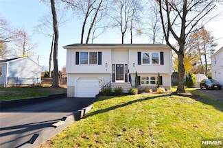 9 Bergen St, Glen Rock, NJ 07452