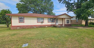 2501 SE 2nd St, Hoxie, AR 72433