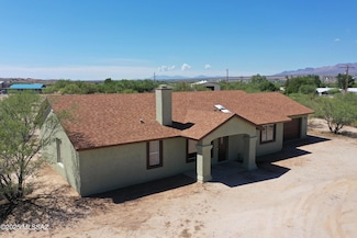 1211 E Desert Sky Ln, Benson, AZ 85602