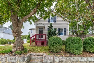 108 High St, Wakefield, RI 02879