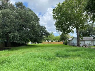 0 6th Ave N, Texas City, TX 77590