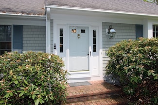 81 Red Maple Rd, Brewster, MA 02631