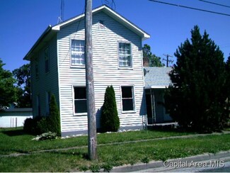 24 N Walnut St, Winchester, IL 62694