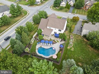 1146 S Bristol Dr, Lititz, PA 17543