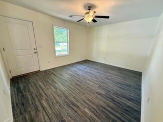 1620 Broome St, Sumter, SC 29154
