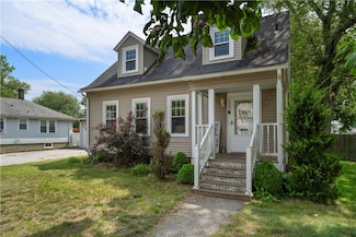 150 Church Ave, Warwick, RI 02889