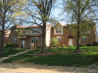 10073 Squire Meadows Dr Unit B, Saint Louis, MO 63123