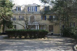 865 Brush Hill Rd, Milton, MA 02186