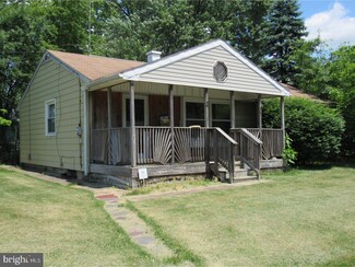 2 Oak Landing Rd, Lumberton, NJ 08048