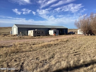 10 Warbonnet Rd, Moorcroft, WY 82721
