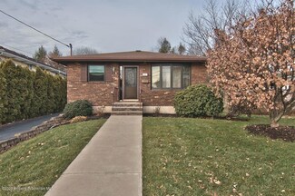 441 2nd St, Olyphant, PA 18447