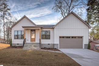 5 Plum Dr, Greenville, SC 29605