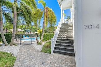 7014 Grevilla Ave S, South Pasadena, FL 33707