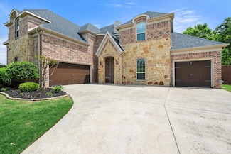 704 Elm Creek Cir, Mansfield, TX 76063