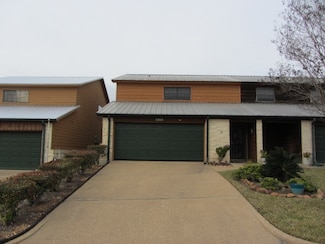 1914 20th St, Huntsville, TX 77340