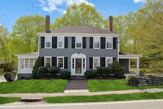 15 N Main St, Assonet, MA 02702