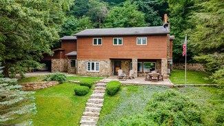 1550 Lake O Woods Rd, Bruceton Mills, WV 26525