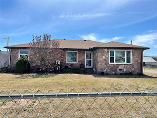 206 E Noble Ave, Taloga, OK 73667