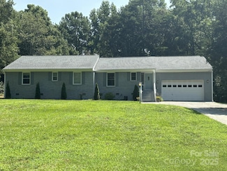 3711 Davis Dr, Charlotte, NC 28270
