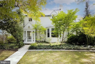 52 Grove Ave, Flourtown, PA 19031