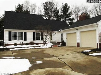 18 Ironwood Dr, Westfield Center, OH 44251