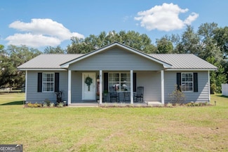 564 Dallas Cir, Folkston, GA 31537