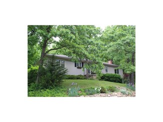 170 Terrace Trail W, Lake Quivira, KS 66217