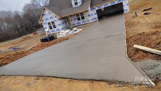 184 Maplewood Ln, Township of Taylorsville, NC 28681
