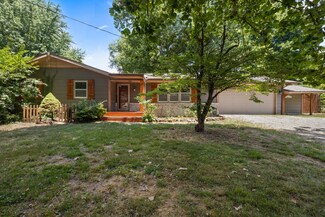 3430 S Elmview Ave, Springfield, MO 65804